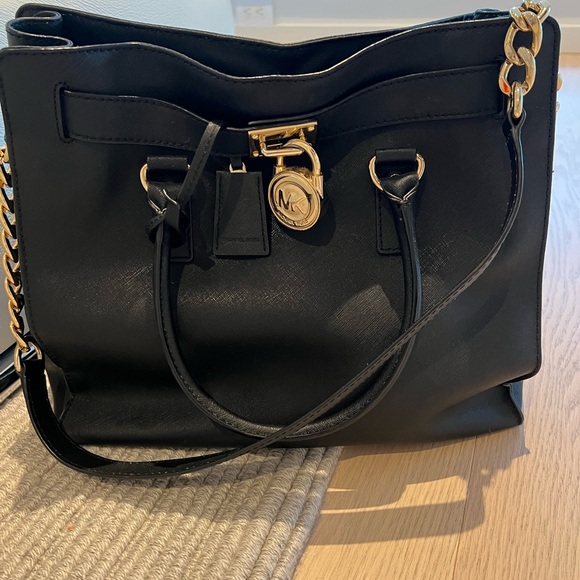 Michael Kors black purse - Picture 2 of 3